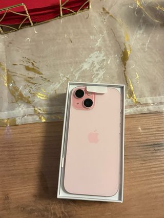 iPhone 15 128GB Rosa el móvil es nuevo