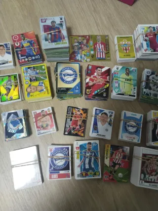 Lote +1500 cromos y cartas de fútbol