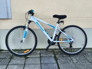 Bicicleta Montaña Rockrider Blanca y Azul