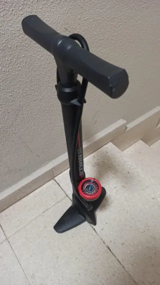 Bicicleta Montaña Rockrider Blanca y Azul