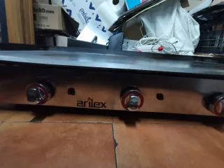 Plancha de gas 3 fuegos Arillex