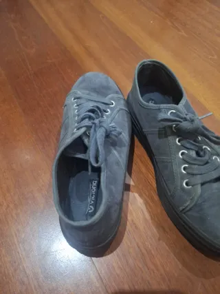 Zapatos Victoria plataforma grises