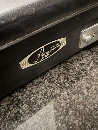 Violino con custodia e archetto