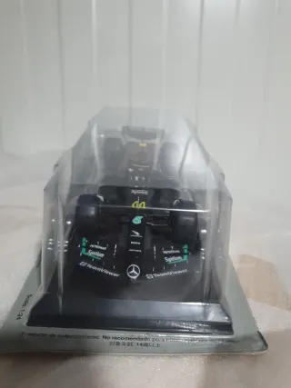 Mercedes-AMG F1 W14 Lewis Hamilton 2023 1:24