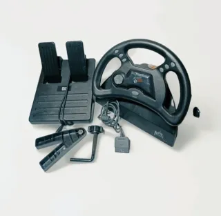 Volante e pedali per PC
