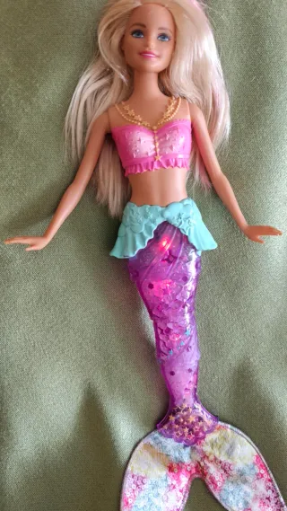 Barbie Sirena Dreamtopia con Luz