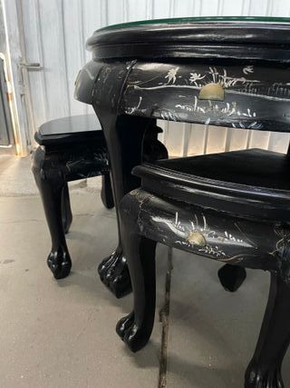 Mesa de centro con 4 taburetes RESTAURADA