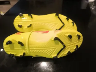 Botas nuevas de fútbol Nike Mercurial Talla 36.5