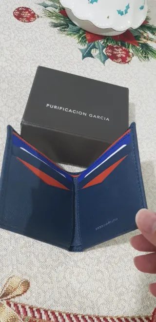 Cartera Purificación García azul sin estrenar