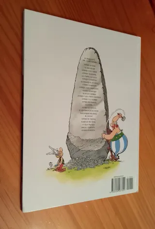 Lote de 4 CÓMICS DE ASTÉRIX