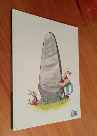 Lote de 4 CÓMICS DE ASTÉRIX
