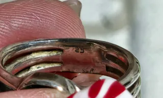 Anillo plata con piedras verdes