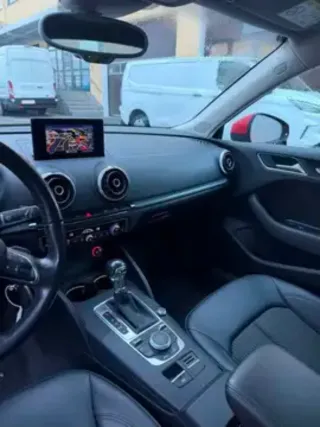 Audi A3 STRONIC 125cv