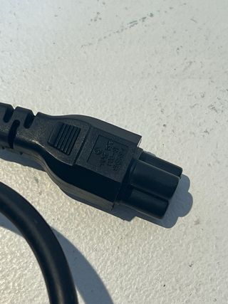 Cable C5 para proyector cargador portátil ordenado