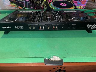 Controlador DJ Hercules Impulse 500