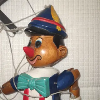 Marioneta de madera Pinocho