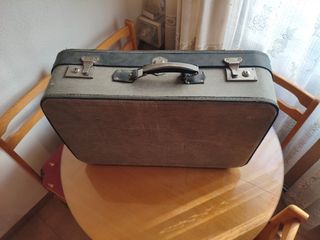 Maleta antigua de viaje
