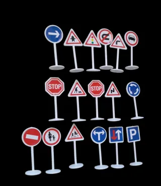 Señales tráfico juguete.