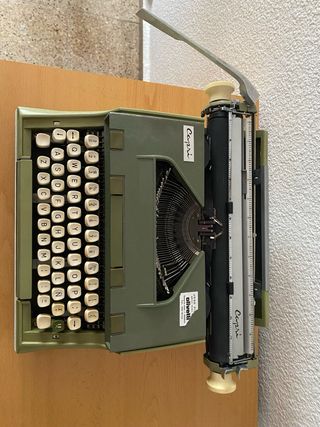 Máquina de escribir antigua