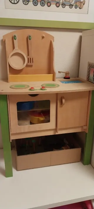 Cocina infantil de madera