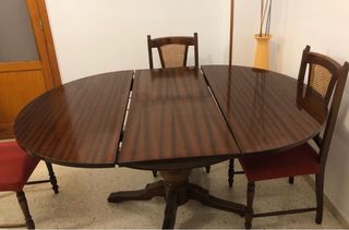 Mesa redonda extensible + 4 sillas