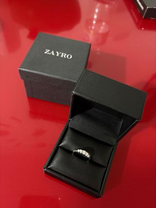 Cinquillo de Oro Blanco con 5 diamantes