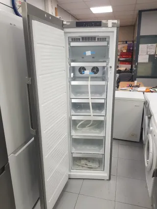Congelador Vertical Nueva con tara + garantía