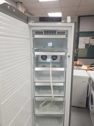 Congelador Vertical Nueva con tara + garantía