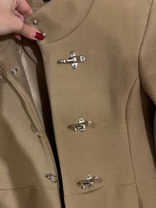 Cappotto JOANA con chiusura a montgomery