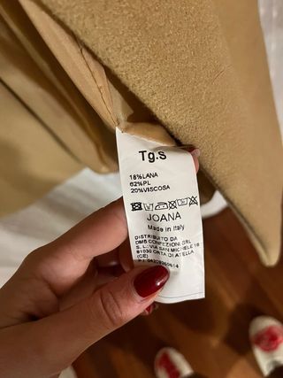 Cappotto JOANA con chiusura a montgomery