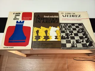 Tres libros de ajedrez