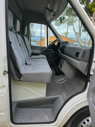 Volkswagen LT28 2001