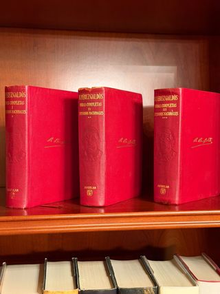 Colección  de  libros Pérez galdos