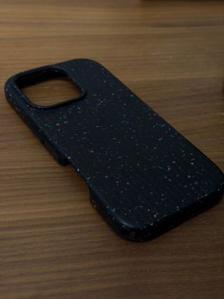 Funda Otterbox Symmetry Core iPhone 16 Pro Negra