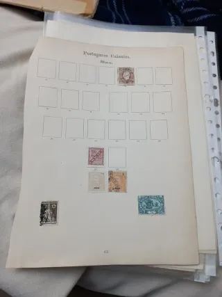 Sellos de colonias portuguesas antiguos