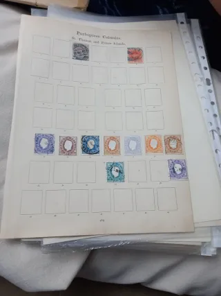 Sellos de colonias portuguesas antiguos