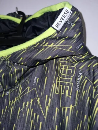 Abrigo reversible Decathlon para niño Talla12 años