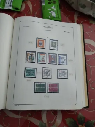 Álbum Kabe con más de 600 Sellos Alemania
