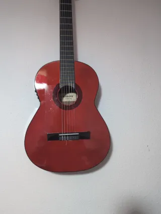 Guitarra Admira Juanita Roja con fishman