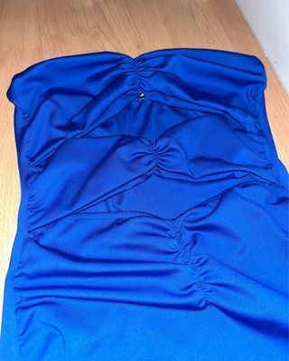 Vestido M&D azul eléctrico corto ajustado