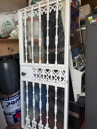 Portón de hierro forjado