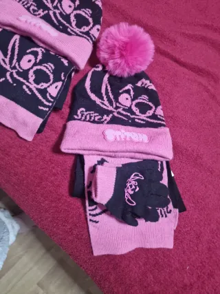 Conjunto gorro, guantes y bufanda niña