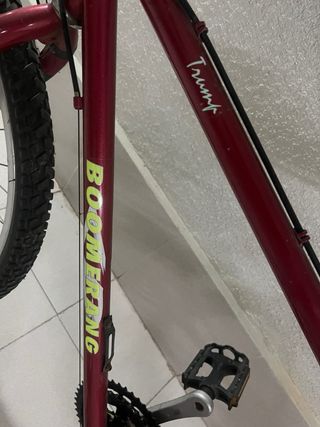 Bicicleta Boomerang Trump Roja