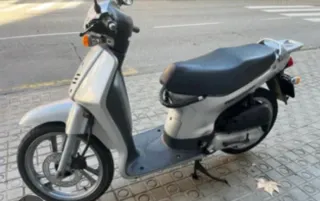 Honda Scoopy 100 - Buen estado, 42000km