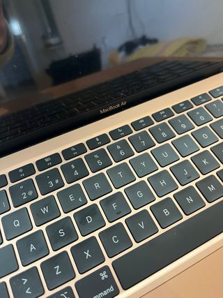MacBook Air (2020) Oro