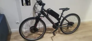 Bicicleta Eléctrica Negra
