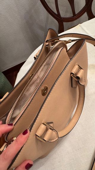 Bolso Michael Kors Beige y Dorado