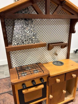 Cocina de madera para atrezzo