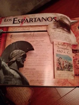 Guerreros (Despliega La Historia) (Spanish Edit...