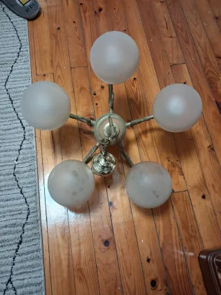 Lámpara de techo colgante dorada